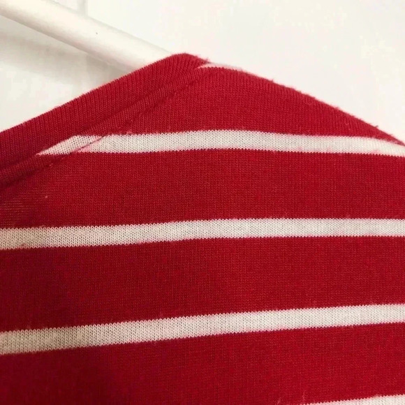 Tahari Long Sleeved Shirt Red & White Striped  Size Medium - Picture 6 of 16
